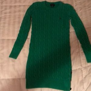 I am selling a Ralph Lauren dress size M (8-10)